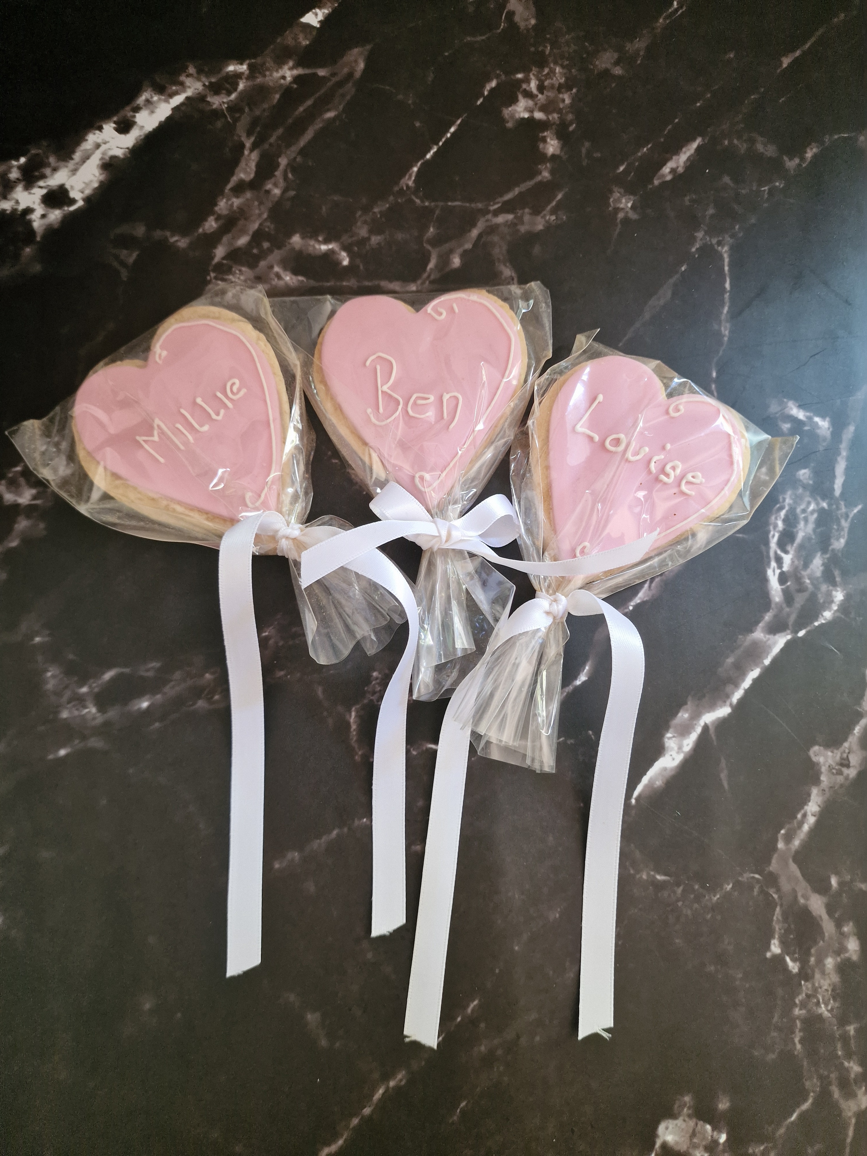 Wedding favour biscuits
