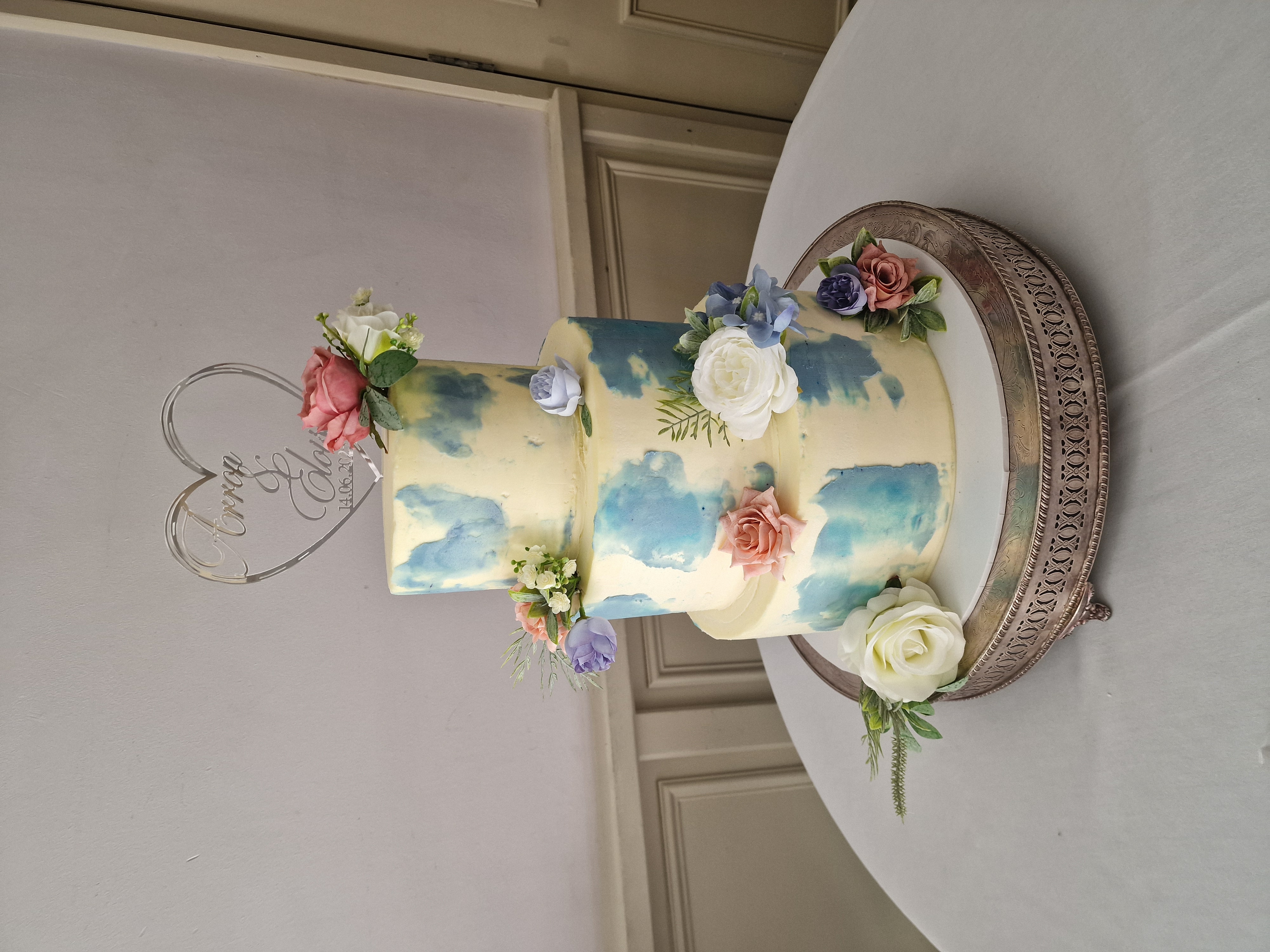 Contemporary buttercream design